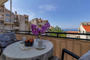 Family apartments Leona Makarska