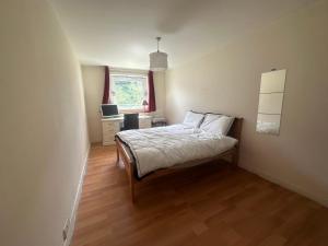 Bright 2-Bed Flat in the Heart of Edinburgh