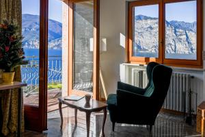 Villa Nadya by GardaDoma