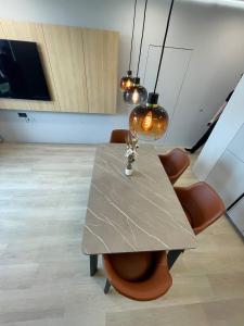 2-BD Émeraude Apartments