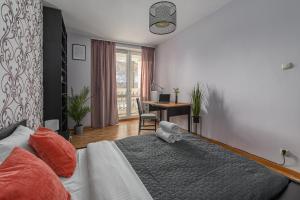 Lumina I Comfort 2BR Apartment with AC I Balcony I near Center