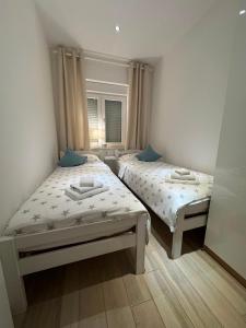 DejaBlue Apartments