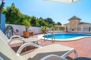 Villa Calidum - Private Pool, Sea Views & 5min from Nerja