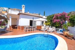 Villa Calidum - Private Pool, Sea Views & 5min from Nerja