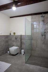 Mazurska Zagroda - Żabi Rechot - dom - stodoła - jacuzi-sauna