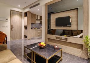 Rhythm Gurugram, Hotel & Suites, Sohna Road, Sector 68