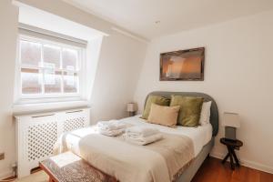 Argyl - Phillimore Walk 5 Bed Townhouse