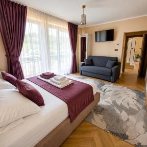 Residence by Carol&Vladi