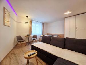 Lovely Studio by the Park