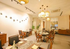 Rhythm Gurugram, Hotel & Suites, Sohna Road, Sector 68