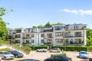 Sopot Aquarius Forest & City Suite with Free Parking by Downtown Apartments