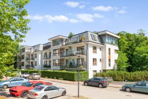 Sopot Aquarius Forest & City Suite with Free Parking by Downtown Apartments