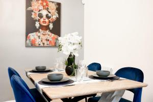 2BR I Parking I Modern Stay I Wi-Fi I Insurance I Contractors
