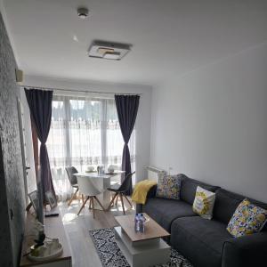 Flora Residence Cozy Apartments