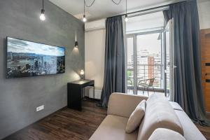 8-188 Central Park, John McCain 7, Kyiv centre, fantastic city view, 15 kW backup power, Petrovdom Apartment