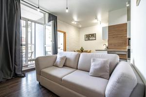 8-188 Central Park, John McCain 7, Kyiv centre, fantastic city view, 15 kW backup power, Petrovdom Apartment