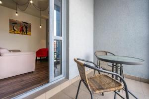 8-188 Central Park, John McCain 7, Kyiv centre, fantastic city view, 15 kW backup power, Petrovdom Apartment