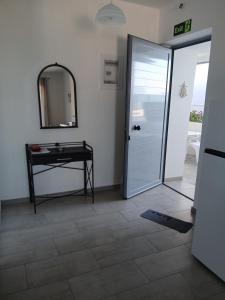 ANGIRA - Koroni Apartments