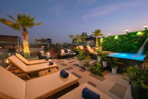 MAY DE VILLE Lumiere Hotel
