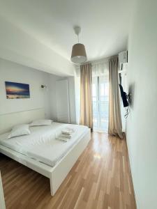Ini Apartment Lake View Iaki