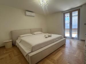 Spanish & Trevi Luxury flat 200mq and 2 Terrace