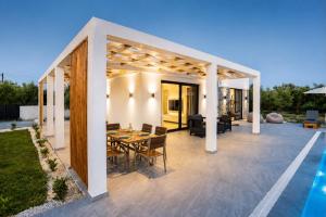 Lion Exclusive Villa