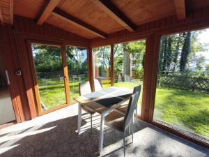 Schönes Ferienhaus mit Seeblick & Garten am Plauer See