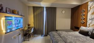 ZenSpace Studio In West Vista Apartemen Cengkareng
