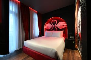 Lamour Hotel