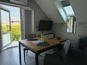 Apartament Megalo