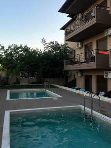 Sinodinos Deluxe Apartments