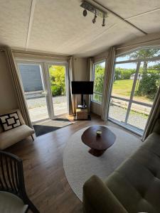 Beach Chalet Sunny Dunes