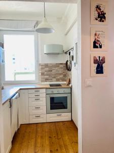 Cute Apartment With Amazing Terrace Near City Centre And Stadiums