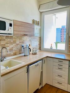 Cute Apartment With Amazing Terrace Near City Centre And Stadiums