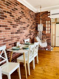 Cute Apartment With Amazing Terrace Near City Centre And Stadiums