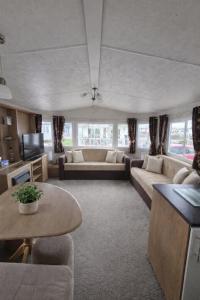 3 bed robin hood rhyl