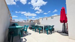 ArtHouse Sky Terrace 120 m from Beach