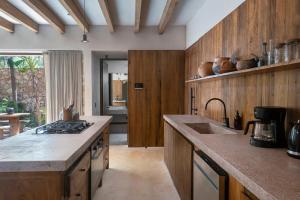 3BR Home in Gated Community with Private Rooftop Plunge Pool, Grill & Shared Pool