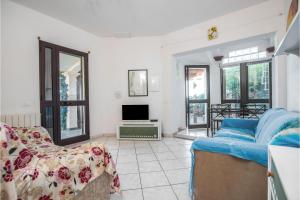 Trilo Debora 2Km From The Beach - Happy Rentals