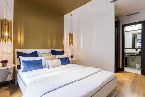 Prado by SkyKey - Monthly rates available