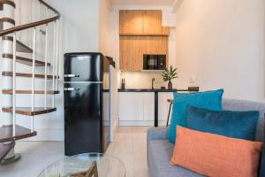 Castellana by SkyKey