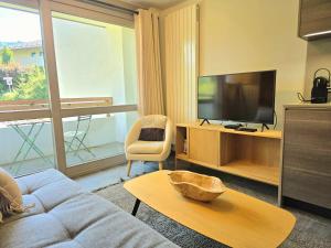 Modern apartment Rochebrune ski in ski out