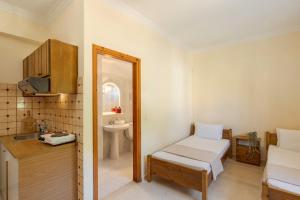 Kallithea Studios & Apartments