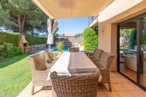 Costa Brava Relax: Gran Jardín y Piscina Privada