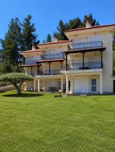 E&M Villa Sea View II