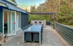 Cozy Home In Ebeltoft With Wifi