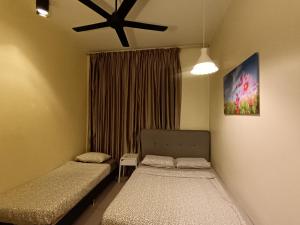 MyHolidayHome at Cameron Golden Hills Night Market