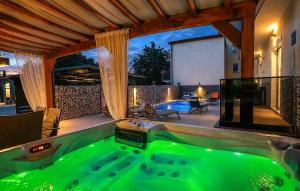 Nice Home In Rovinjsko Selo