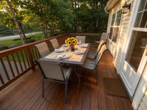 Luxury 5BR Lakeview Retreat - Sleeps 14 with Private Hot Tub, Firepit & Playground