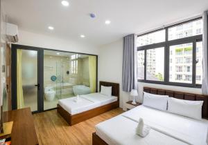 The Crown Airport Hotel